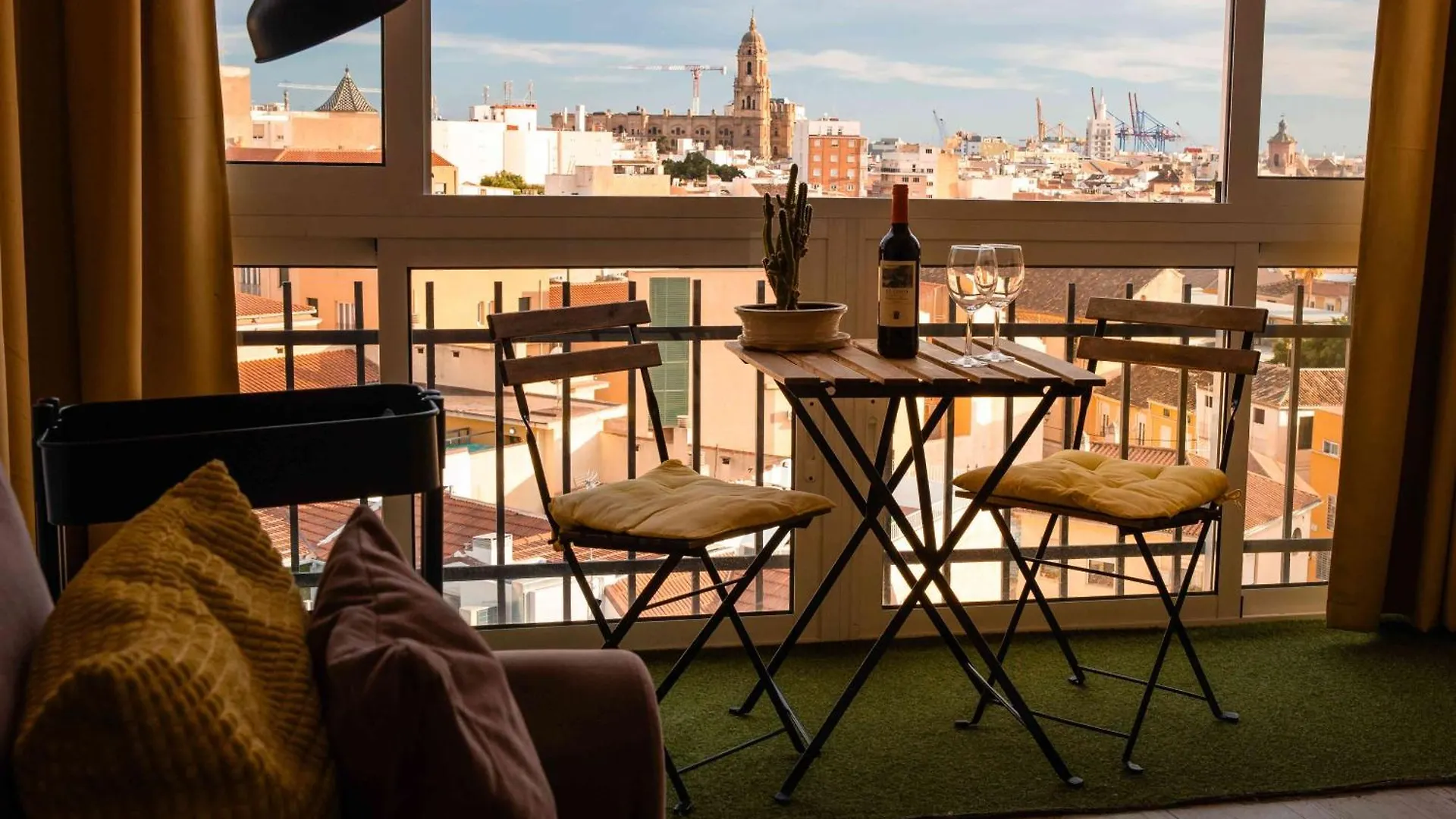 Atico Deluxe En El Centro By Lets Malaga Apartment